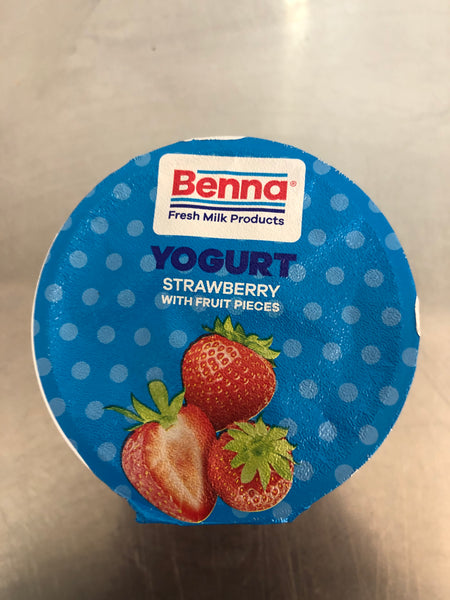 Benna yogurt strawberry with fruit pices 150g