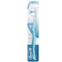 Oral b Toothbrush Medium